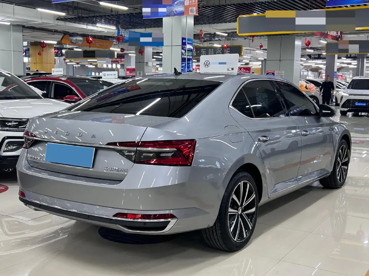 2023 Skoda Superb 1.4T 150HP L4 7DCT,autocango,china used car exporter,china ev exporter,chinese used car exporter,chinese used ev exporter