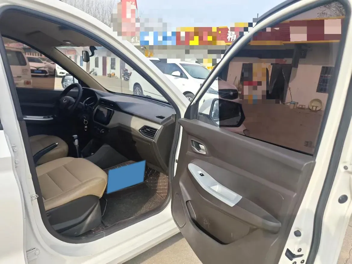2018 WuLing HongGuang 1.5L 105HP L4 5MT,autocango,china used car exporter,china ev exporter,chinese used car exporter,chinese used ev exporter