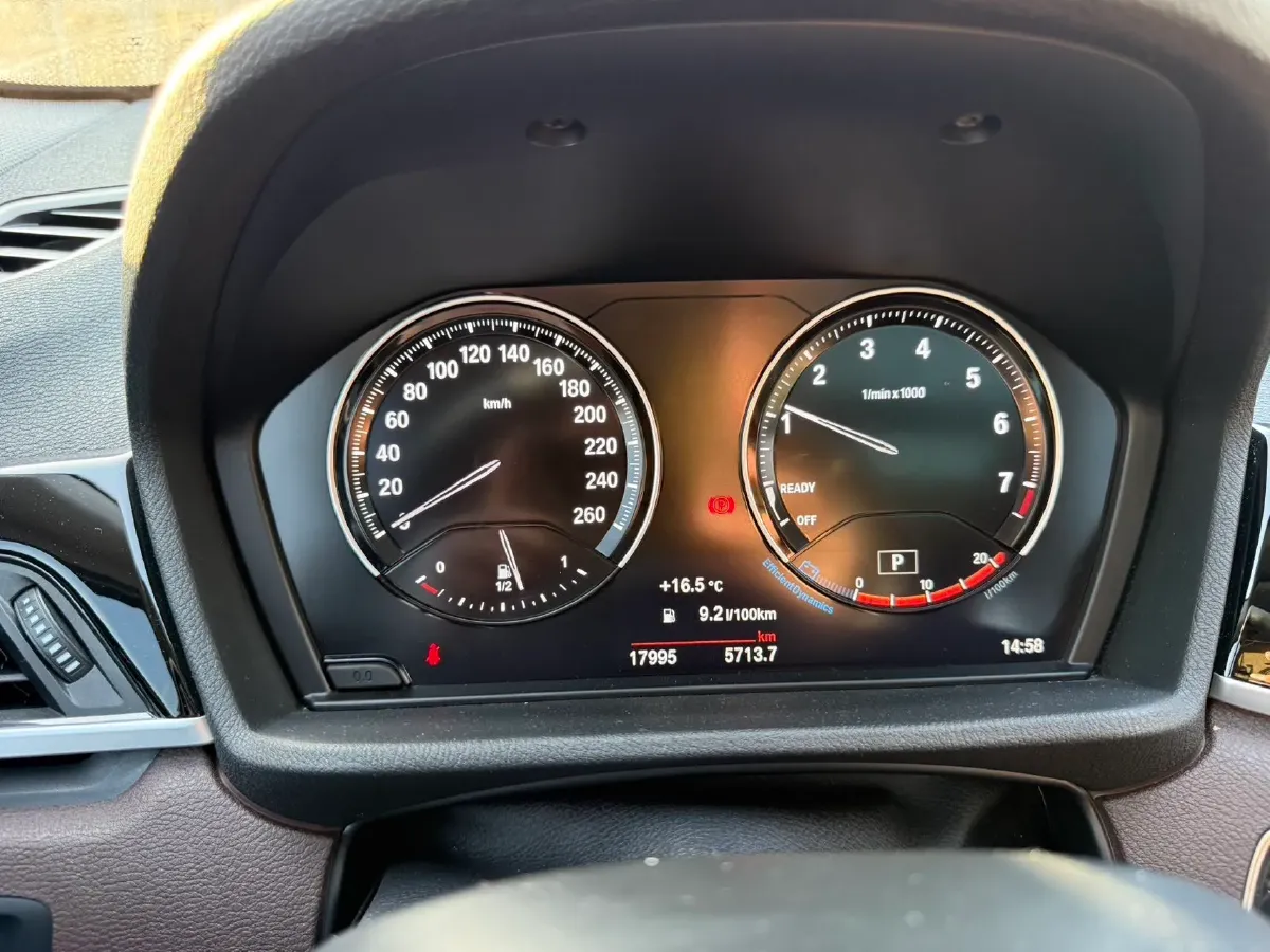 2022 BMW X1 2.0T 192HP L4 7DCT,autocango,china used car exporter,china ev exporter,chinese used car exporter,chinese used ev exporter