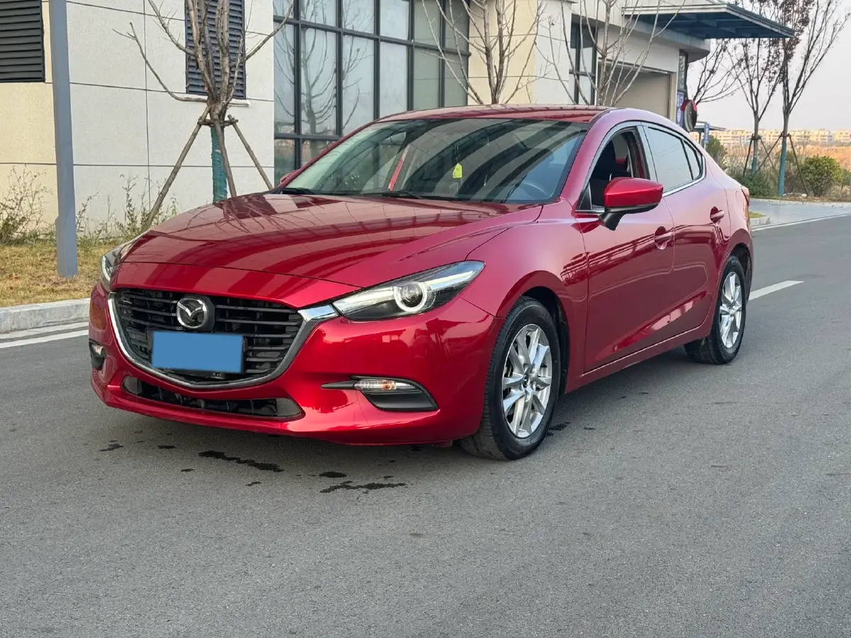 2017 Mazda 3 Axela 1.5L 117HP L4 6AT