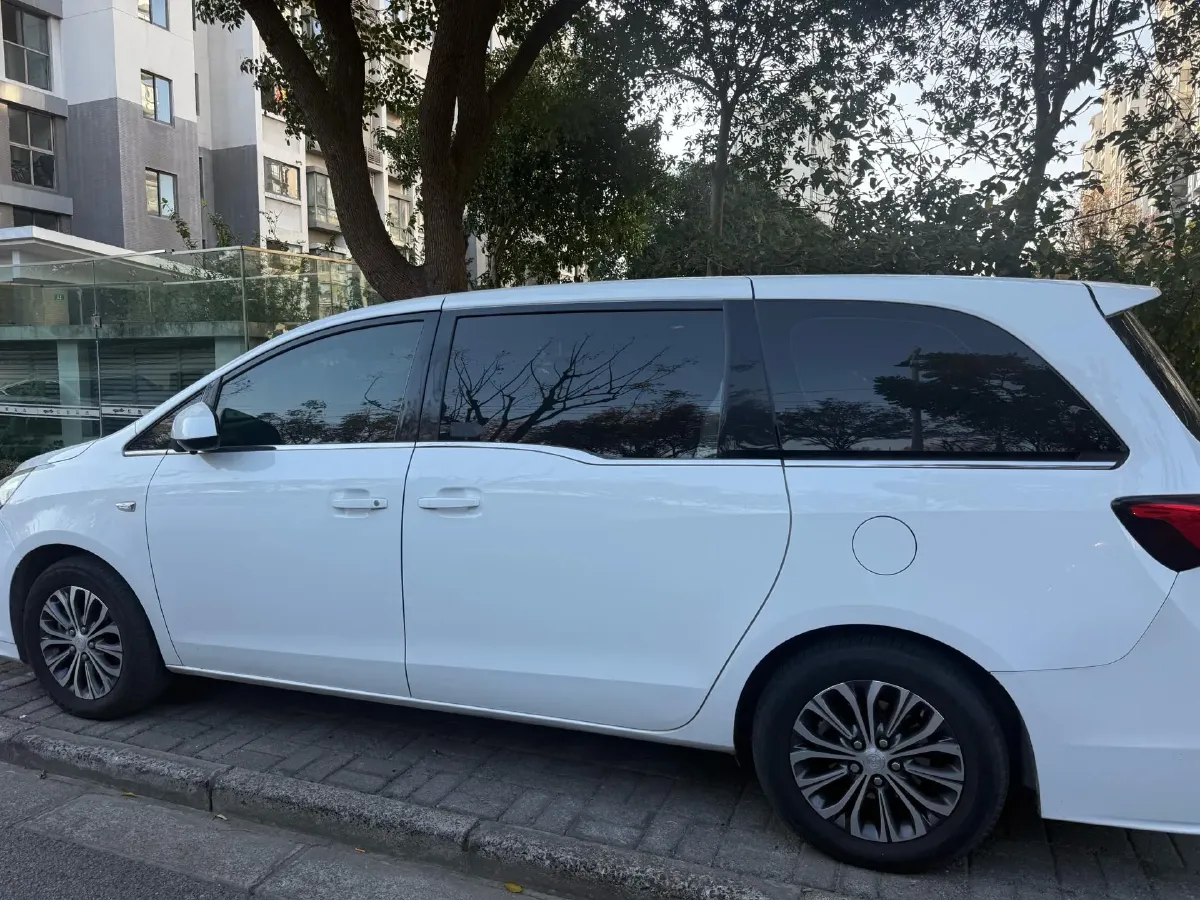 2021 Buick GL8 2.0T 237HP L4 9AT,autocango,china used car exporter,china ev exporter,chinese used car exporter,chinese used ev exporter