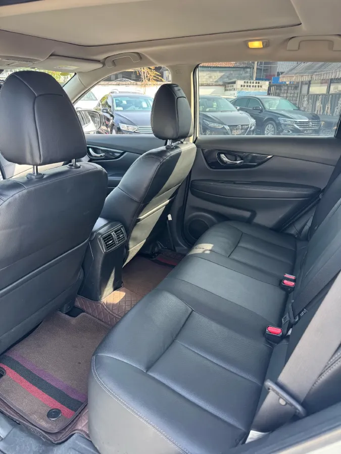 2021 Nissan X-Trail 2.5L 181HP L4 CVT,autocango,china used car exporter,china ev exporter,chinese used car exporter,chinese used ev exporter