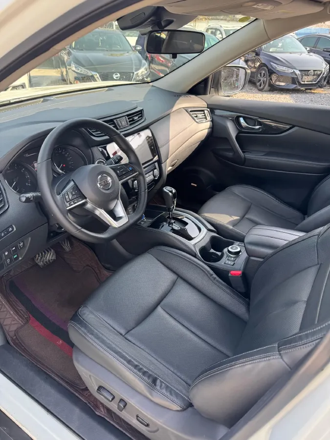 2021 Nissan X-Trail 2.5L 181HP L4 CVT,autocango,china used car exporter,china ev exporter,chinese used car exporter,chinese used ev exporter