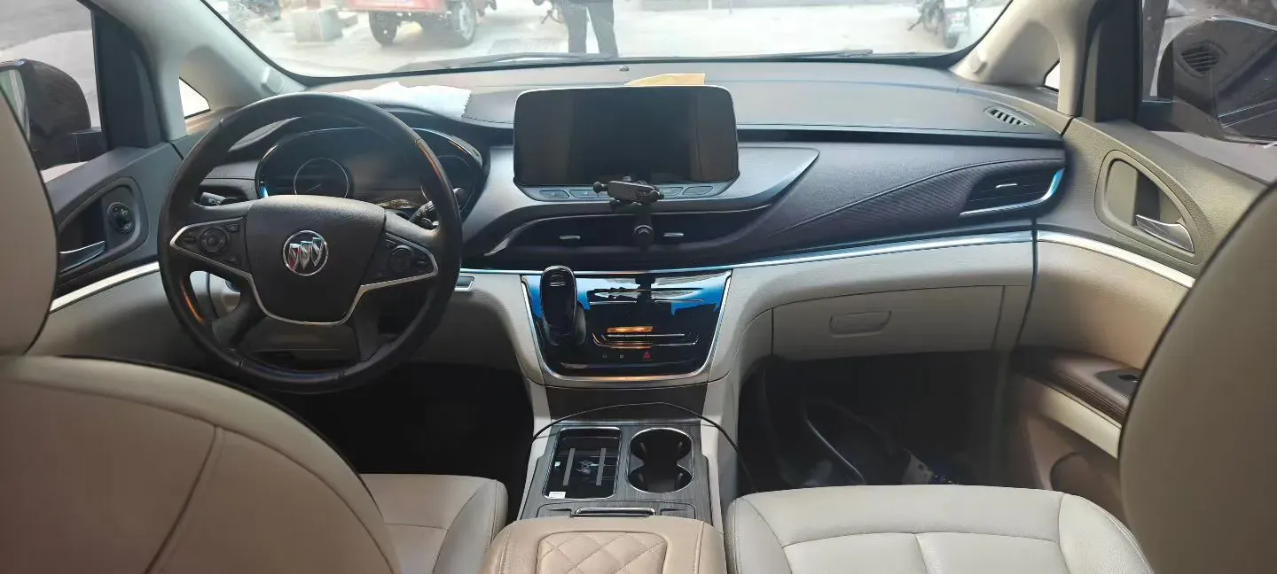 2021 Buick GL8 2.0T 237HP L4 9AT,autocango,china used car exporter,china ev exporter,chinese used car exporter,chinese used ev exporter
