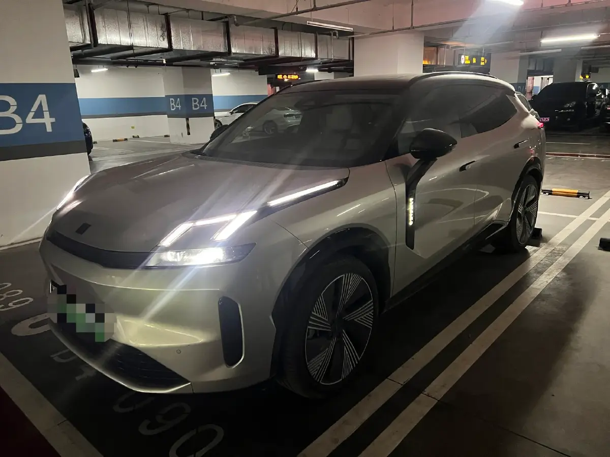 2023 LYNK&CO 08 EM-P 1.5T 163HP L4 3DHT PHEV 39.6KWH