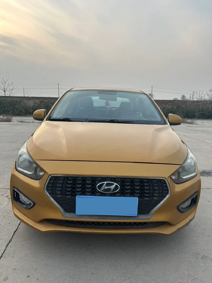 2017 Hyundai Reina 1.4L 95HP L4 4AT,autocango,china used car exporter,china ev exporter,chinese used car exporter,chinese used ev exporter