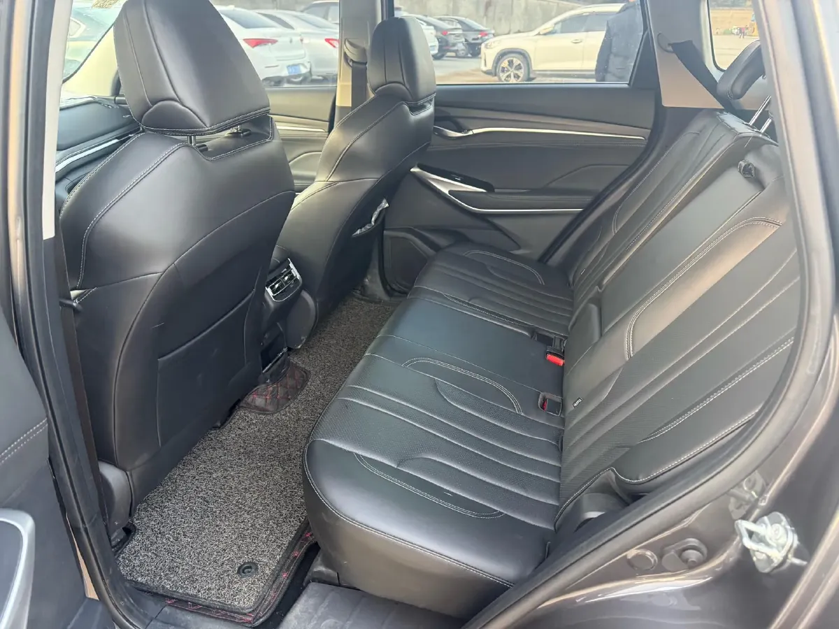 2021 ChangAn CS75 Plus 1.5T 178HP L4 6AT,autocango,china used car exporter,china ev exporter,chinese used car exporter,chinese used ev exporter