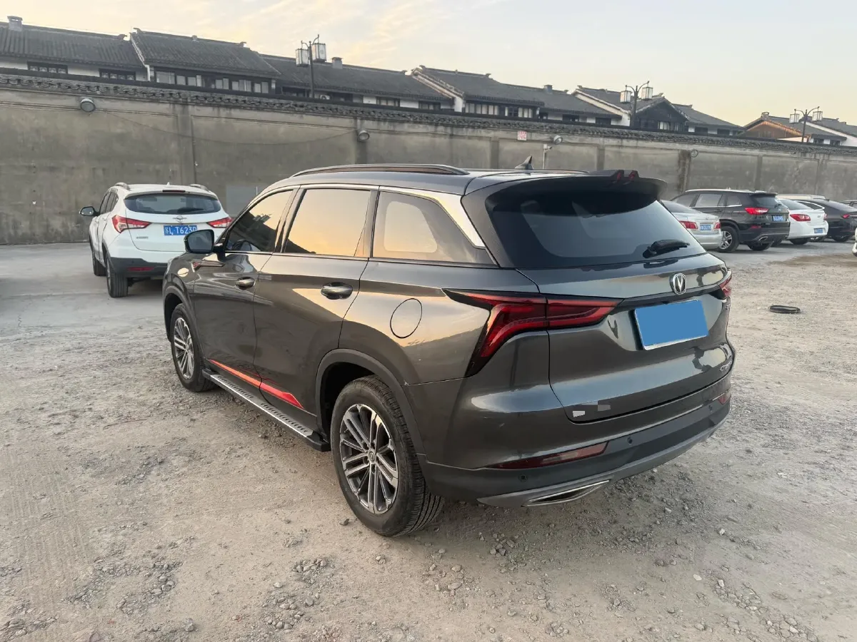 2021 ChangAn CS75 Plus 1.5T 178HP L4 6AT,autocango,china used car exporter,china ev exporter,chinese used car exporter,chinese used ev exporter