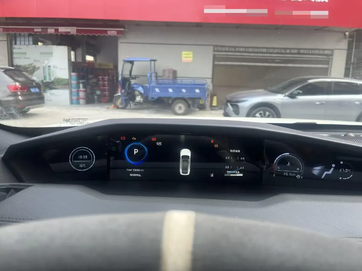 2024 ChangAn UNI-V 1.5T 188HP L4 7DCT,autocango,china used car exporter,china ev exporter,chinese used car exporter,chinese used ev exporter