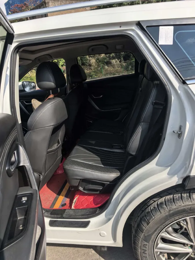 2018 DongFeng Fengon Fengon 580 1.5T 150HP L4 6MT,autocango,china used car exporter,china ev exporter,chinese used car exporter,chinese used ev exporter