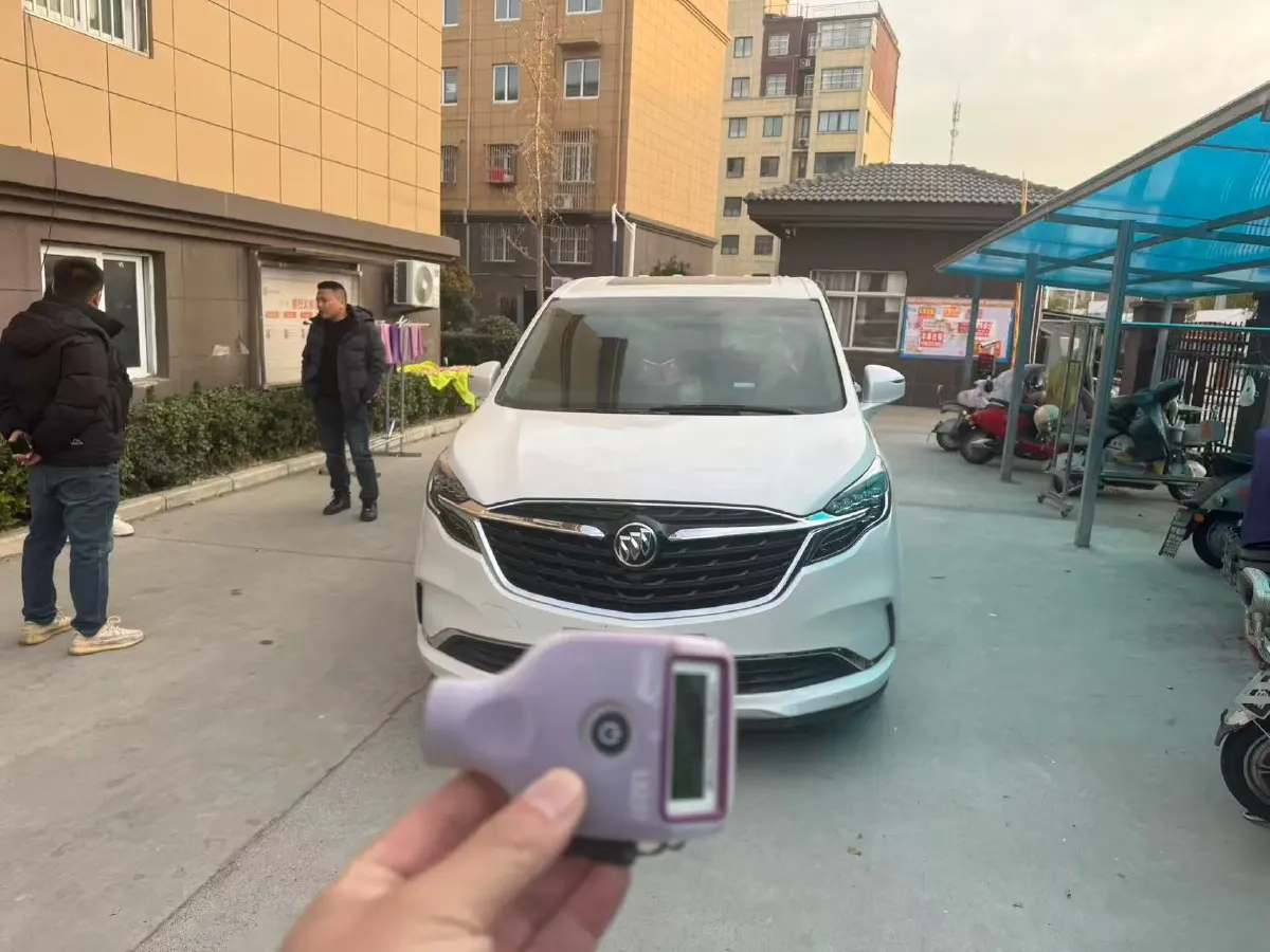 2021 Buick GL8 2.0T 237HP L4 9AT,autocango,china used car exporter,china ev exporter,chinese used car exporter,chinese used ev exporter