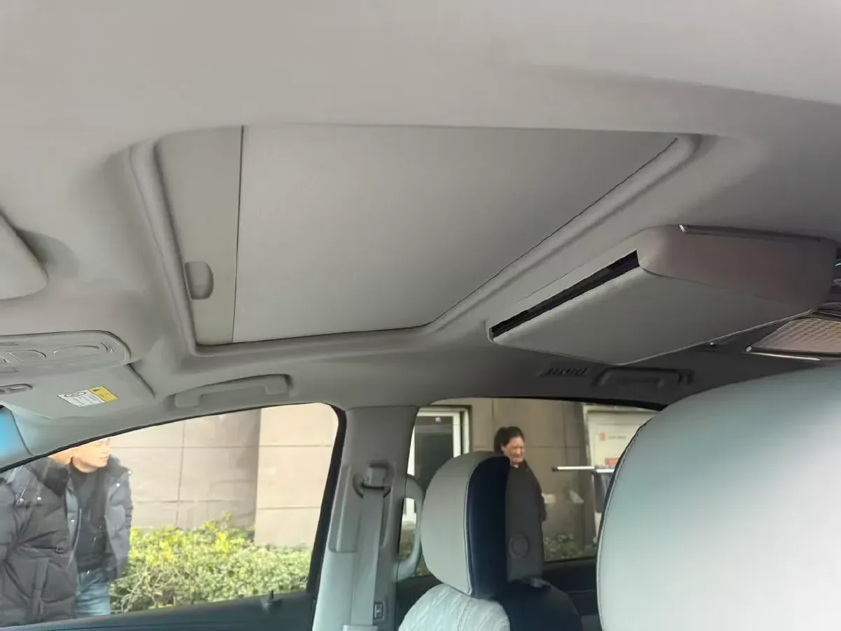 2021 Buick GL8 2.0T 237HP L4 9AT,autocango,china used car exporter,china ev exporter,chinese used car exporter,chinese used ev exporter