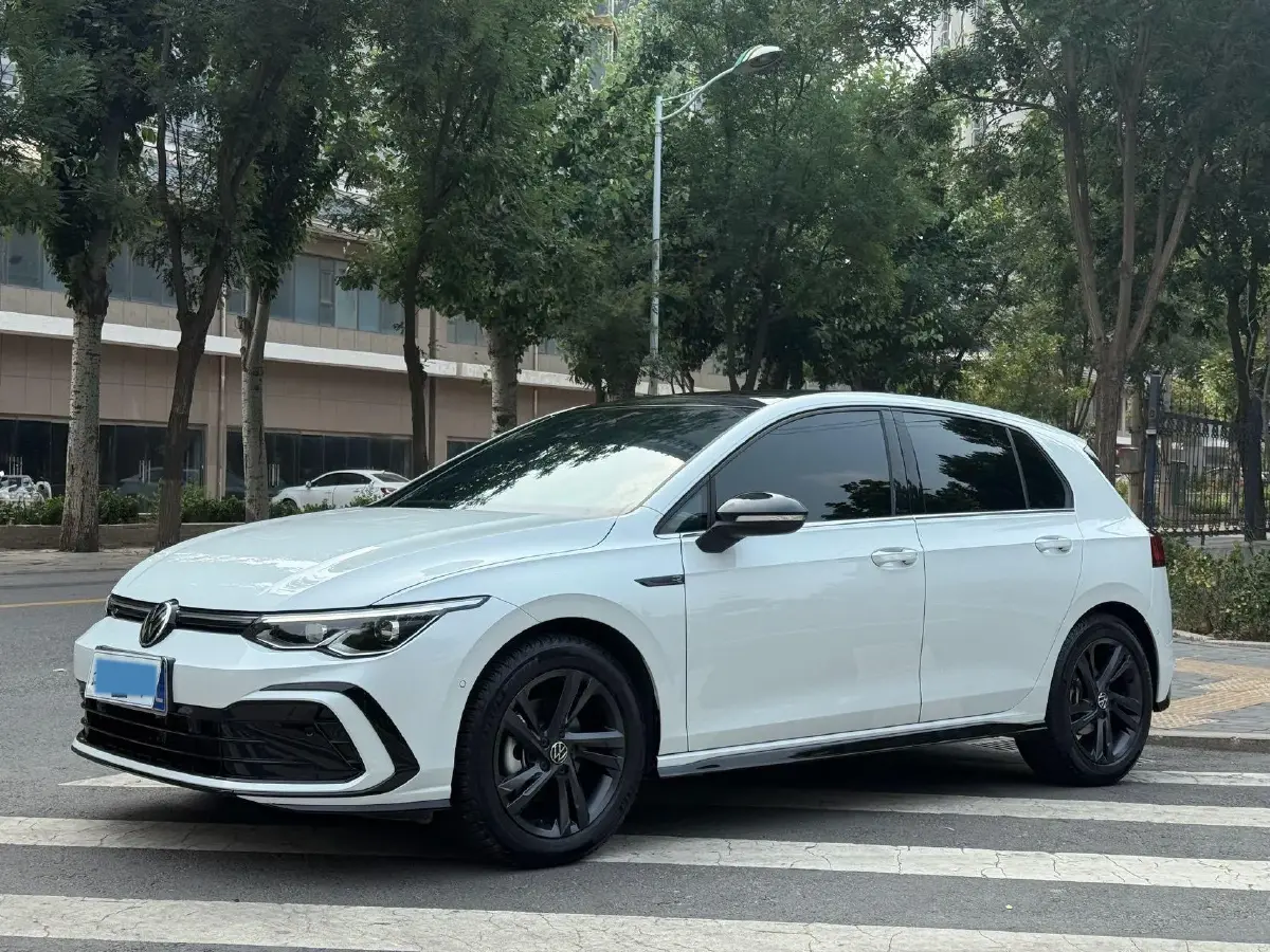 2023 Volkswagen Golf 1.4T 150HP L4 7DCT