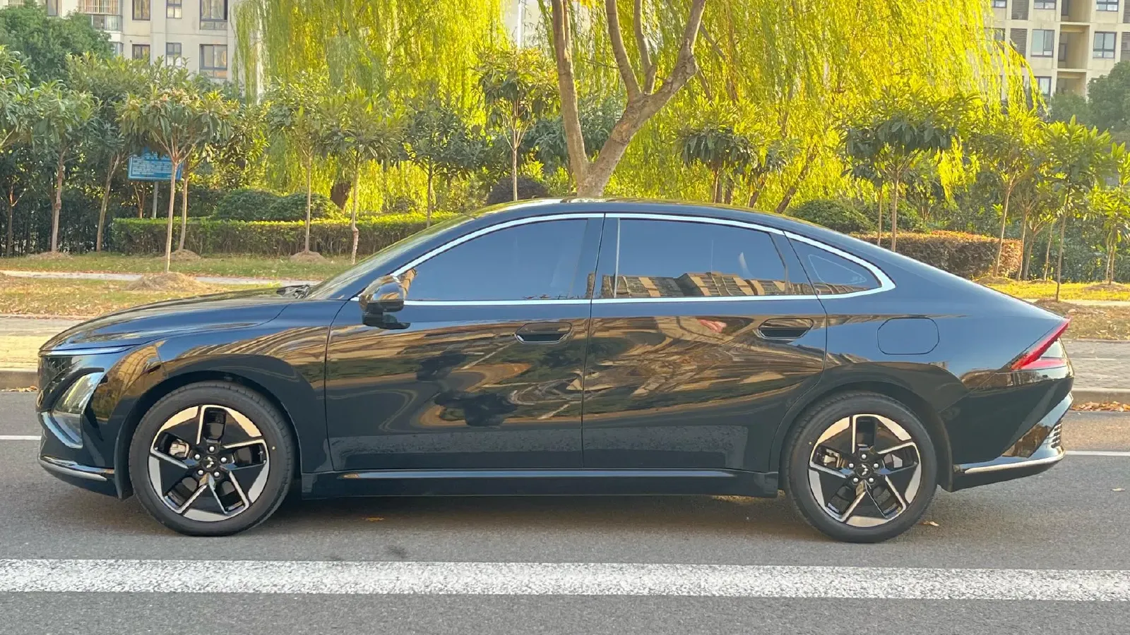 2024 WuLing XingGuang 1.5L 106HP L4 E-CVT PHEV 20.5KWH,autocango,china used car exporter,china ev exporter,chinese used car exporter,chinese used ev exporter