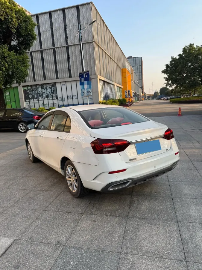 2020 Geely Emgrand 1.5L 109HP L4 5MT,autocango,china used car exporter,china ev exporter,chinese used car exporter,chinese used ev exporter