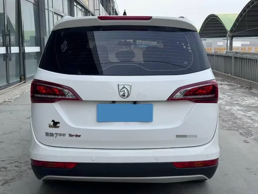 2019 BaoJun 730 1.5T 151HP L4 CVT,autocango,china used car exporter,china ev exporter,chinese used car exporter,chinese used ev exporter