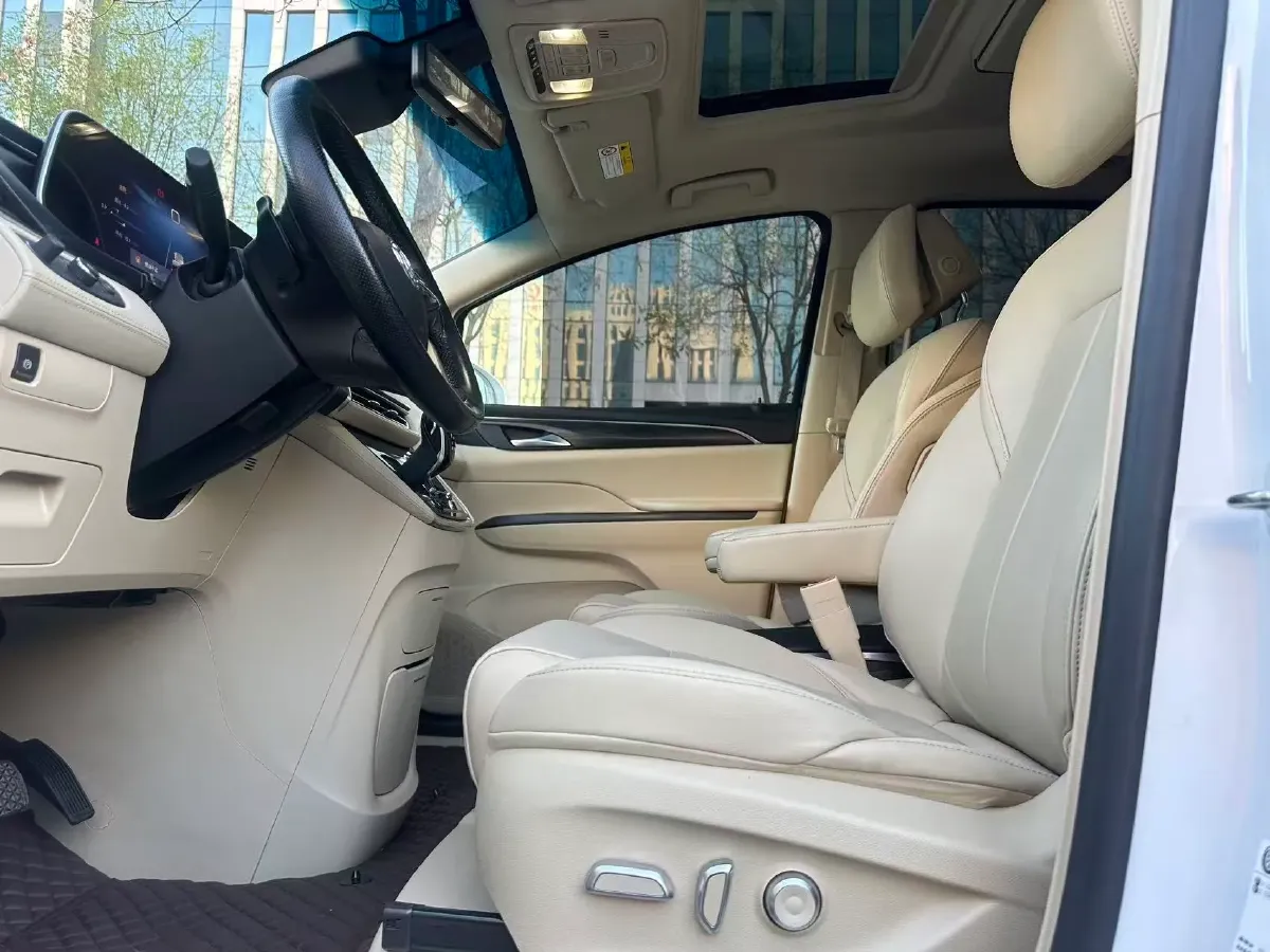 2023 Buick GL8 2.0T 237HP L4 9AT,autocango,china used car exporter,china ev exporter,chinese used car exporter,chinese used ev exporter