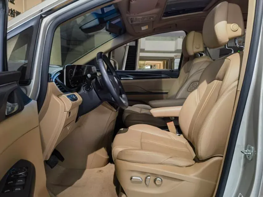 2021 Buick GL8 2.0T 237HP L4 9AT,autocango,china used car exporter,china ev exporter,chinese used car exporter,chinese used ev exporter