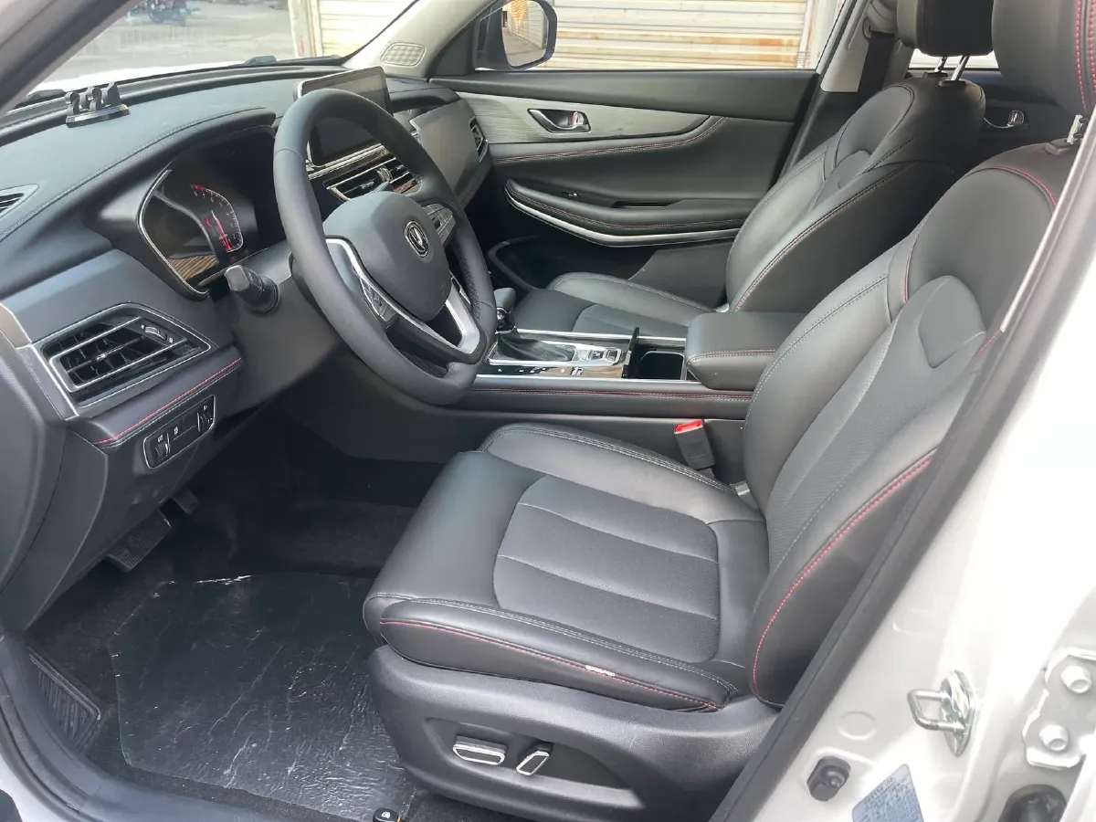 2021 ChangAn CS75 1.5T 178HP L4 7DCT,autocango,china used car exporter,china ev exporter,chinese used car exporter,chinese used ev exporter