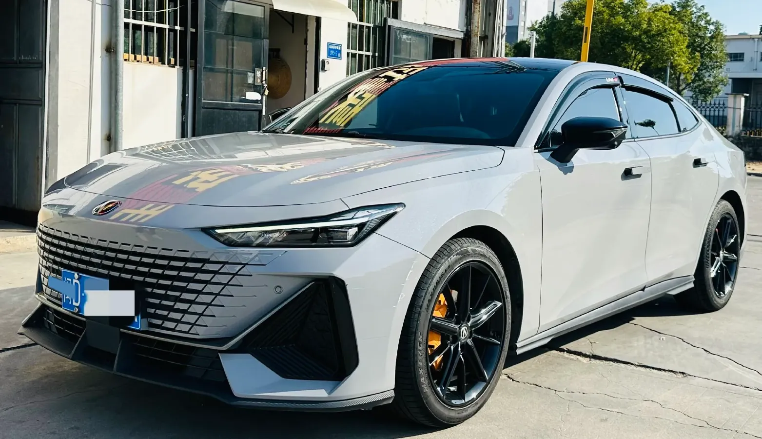 2022 ChangAn UNI-V 1.5T 188HP L4 7DCT,autocango,china used car exporter,china ev exporter,chinese used car exporter,chinese used ev exporter