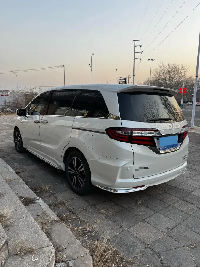 2021 Honda Odyssey 2.0L 146HP L4 E-CVT Hybrid,autocango,china used car exporter,china ev exporter,chinese used car exporter,chinese used ev exporter