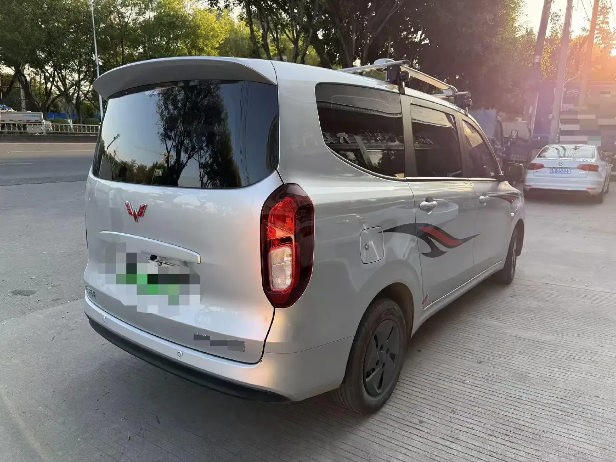 2025 WuLing HongGuang New Energy REEV 99HP REEV,autocango,china used car exporter,china ev exporter,chinese used car exporter,chinese used ev exporter