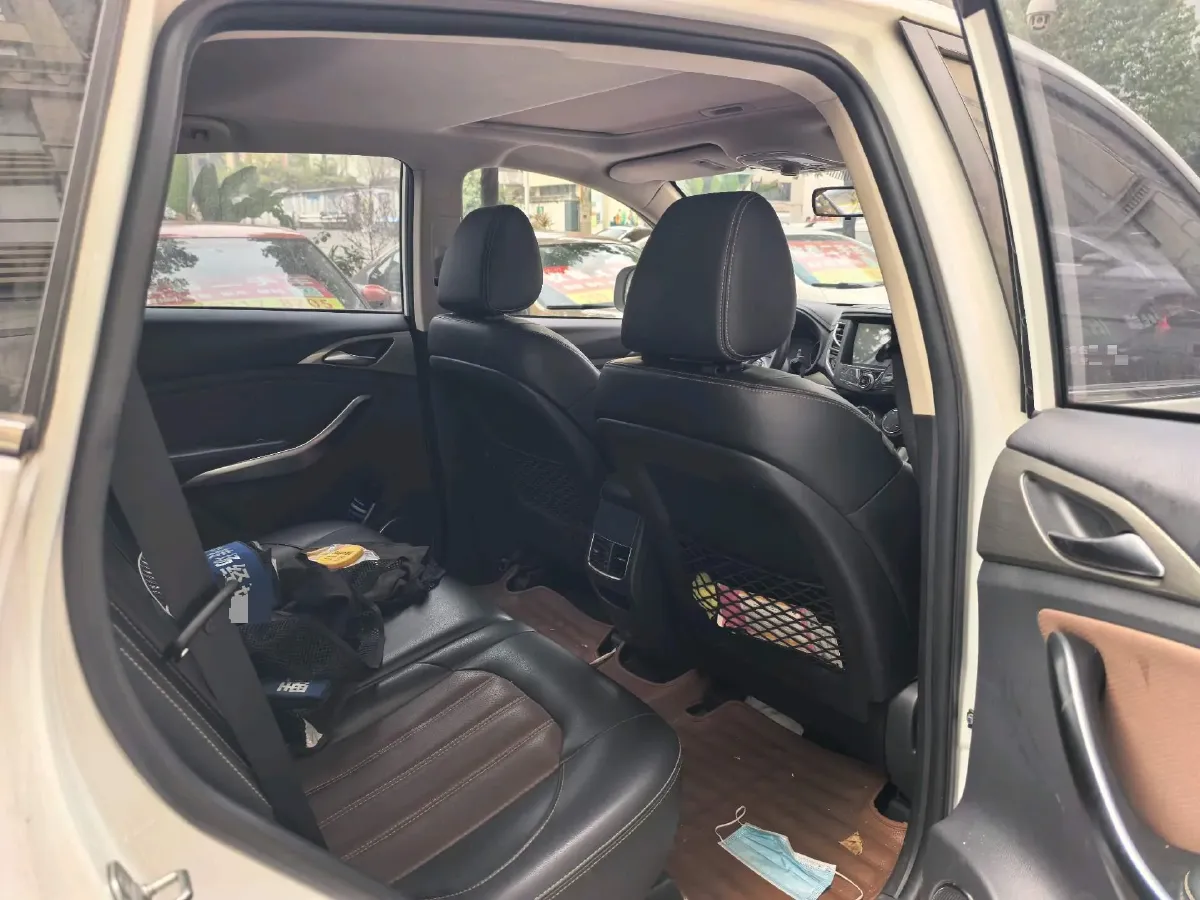 2018 BYD Song 1.5T 154HP L4 6MT,autocango,china used car exporter,china ev exporter,chinese used car exporter,chinese used ev exporter