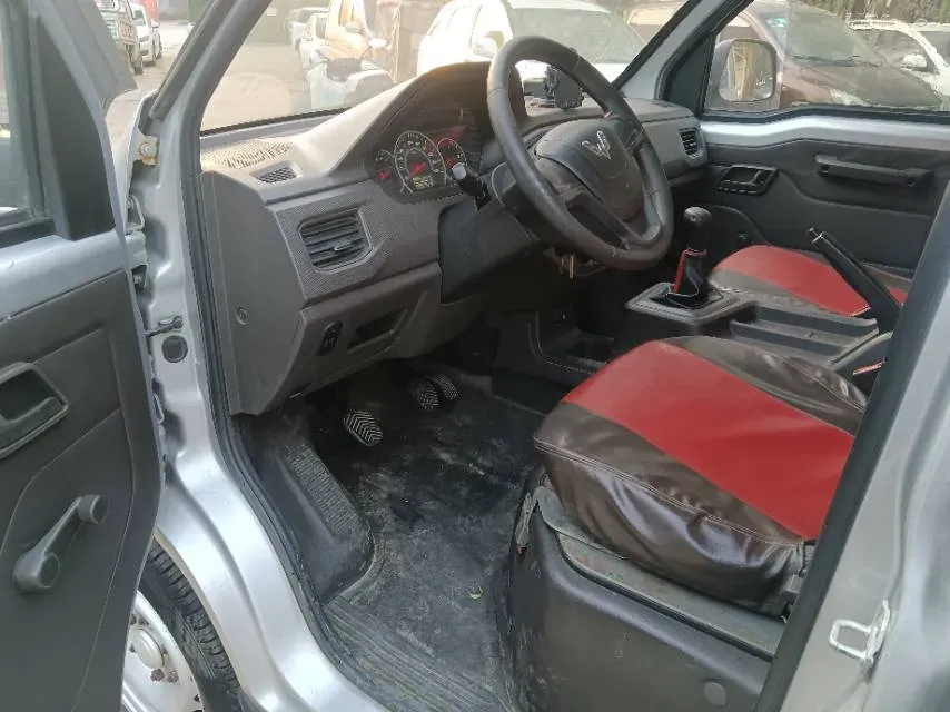 2018 WuLing RongGuang New Truck 1.8L 133HP L4 5MT,autocango,china used car exporter,china ev exporter,chinese used car exporter,chinese used ev exporter