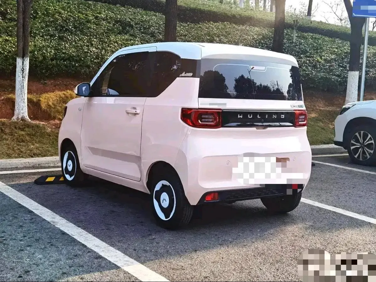 2022 WuLing HongGuang MINI EV BEV 9KWH,autocango,china used car exporter,china ev exporter,chinese used car exporter,chinese used ev exporter
