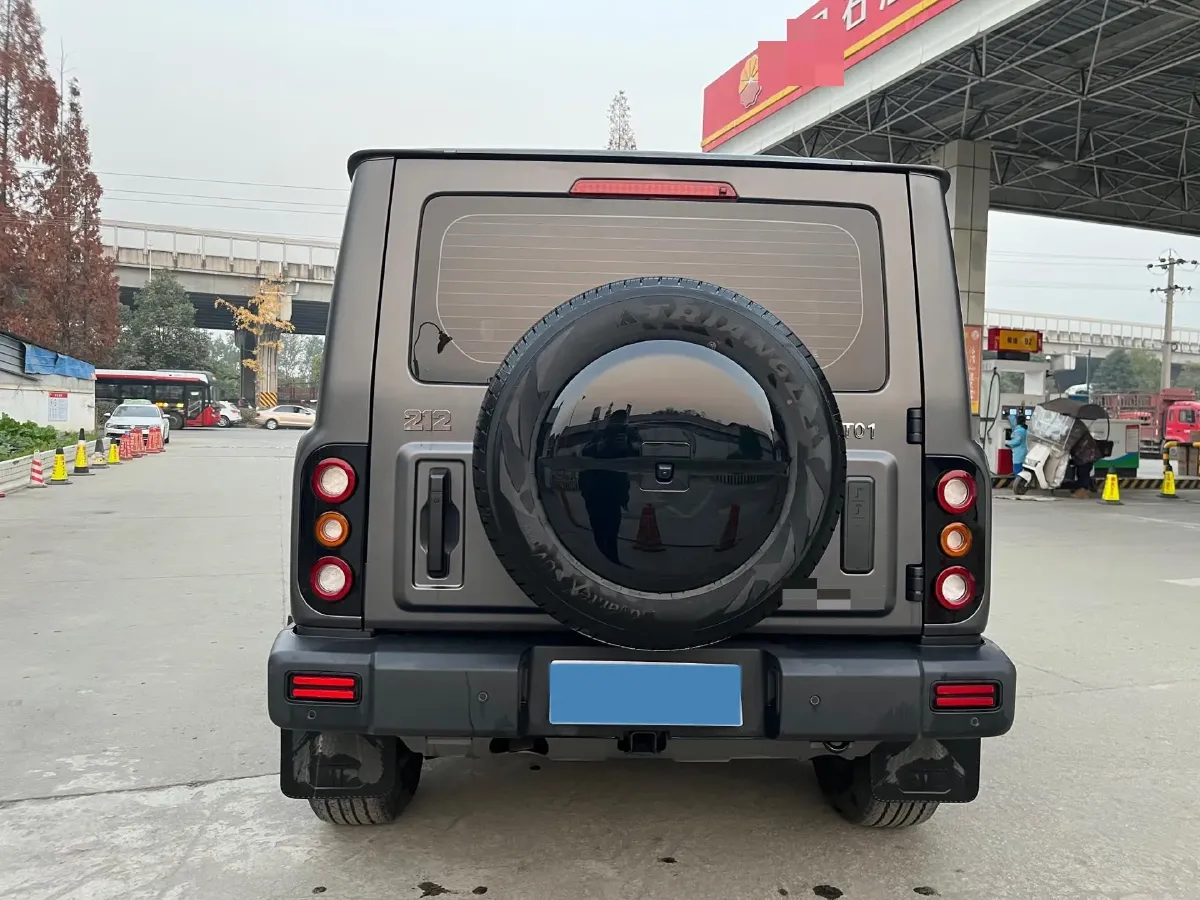 2025 212 212 T01 2.0T 252HP L4 8AT,autocango,china used car exporter,china ev exporter,chinese used car exporter,chinese used ev exporter