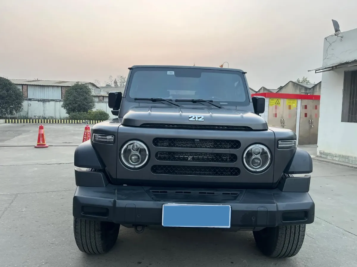 2025 212 212 T01 2.0T 252HP L4 8AT,autocango,china used car exporter,china ev exporter,chinese used car exporter,chinese used ev exporter