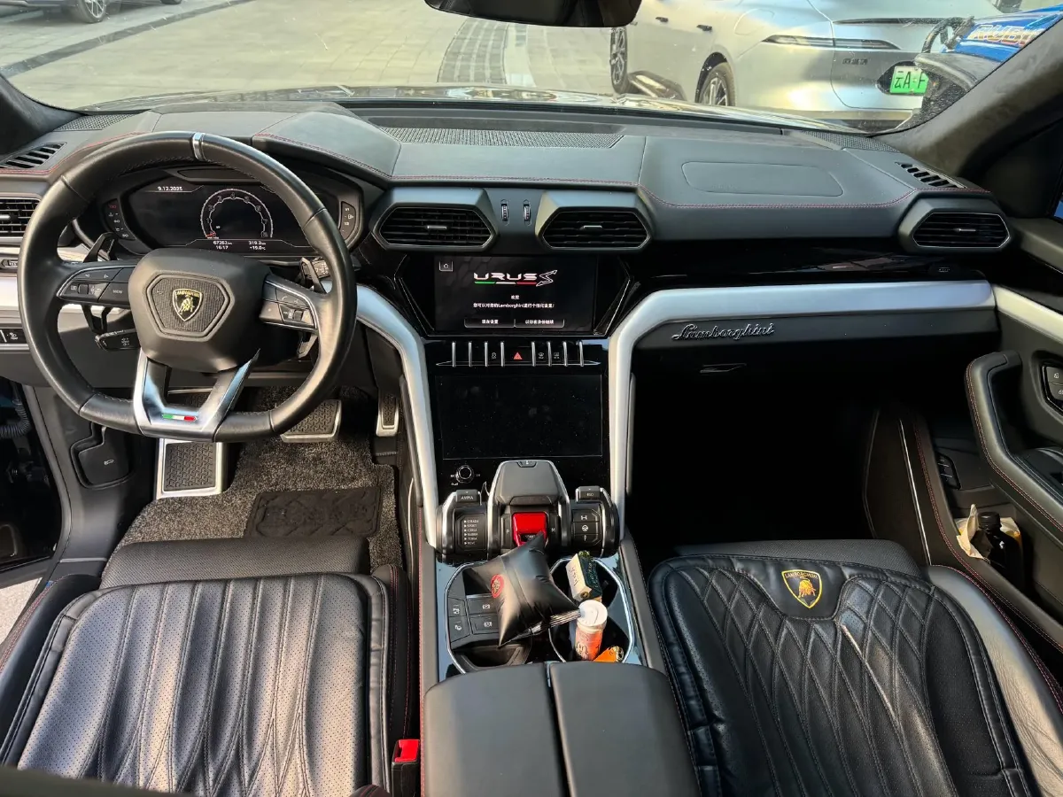 2023 Lamborghini Urus 4.0T 641HP V8 8AT,autocango,china used car exporter,china ev exporter,chinese used car exporter,chinese used ev exporter