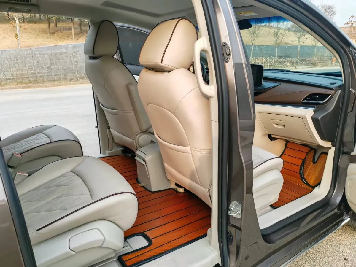 2023 Buick GL8 2.0T 237HP L4 9AT,autocango,china used car exporter,china ev exporter,chinese used car exporter,chinese used ev exporter