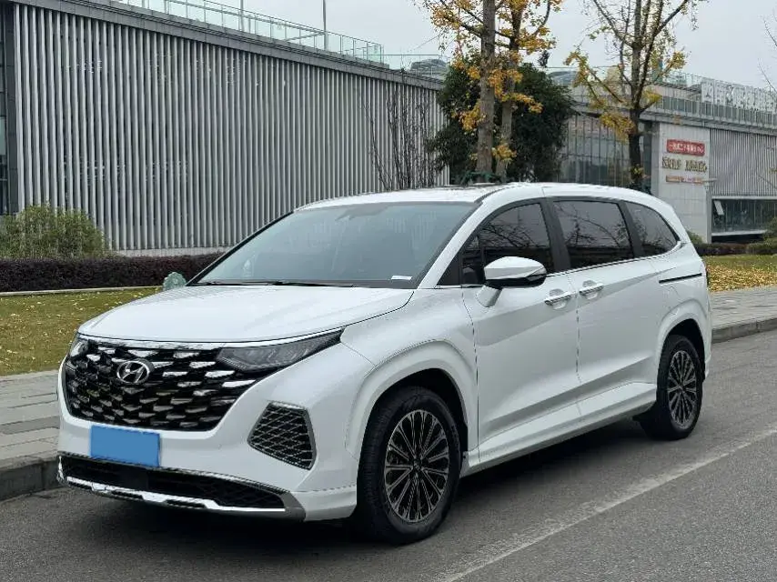 2024 Hyundai Custo 1.5T 170HP L4 8AT