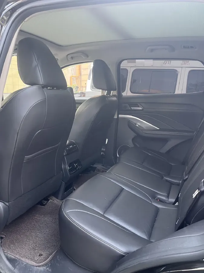 2020 WEY VV6 2.0T 227HP L4 7DCT,autocango,china used car exporter,china ev exporter,chinese used car exporter,chinese used ev exporter