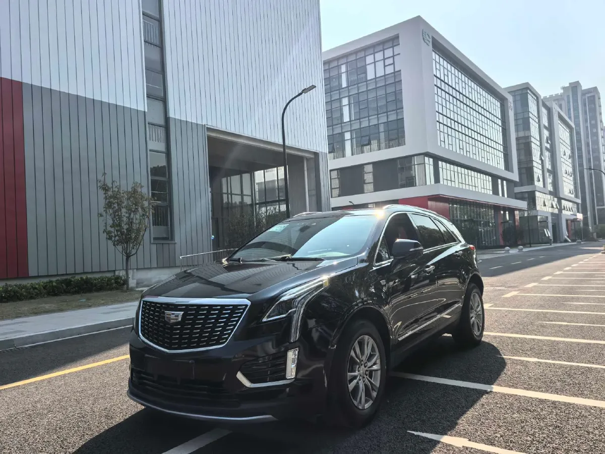 2021 Cadillac XT5 2.0T 237HP L4 9AT,autocango,china used car exporter,china ev exporter,chinese used car exporter,chinese used ev exporter