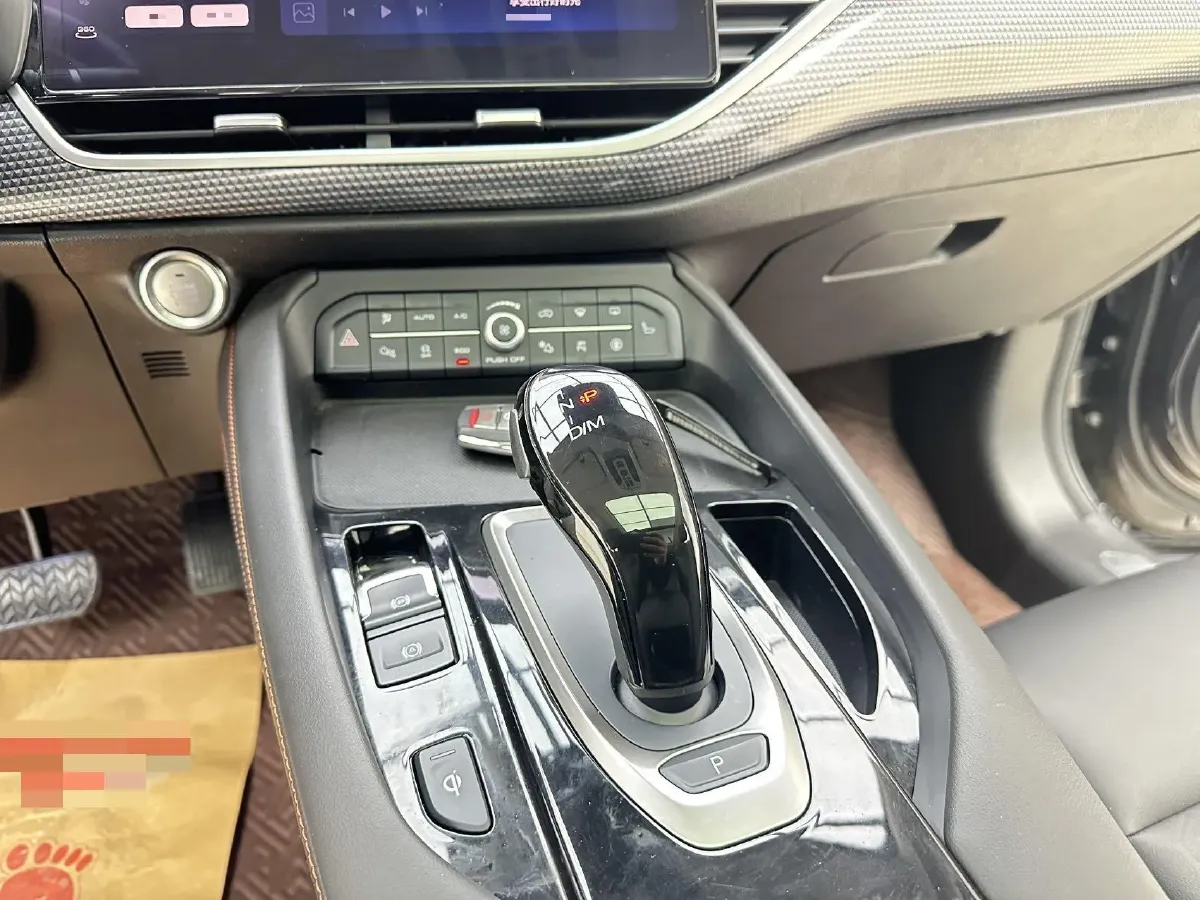 2021 Haval F7 2.0T 224HP L4 7DCT,autocango,china used car exporter,china ev exporter,chinese used car exporter,chinese used ev exporter