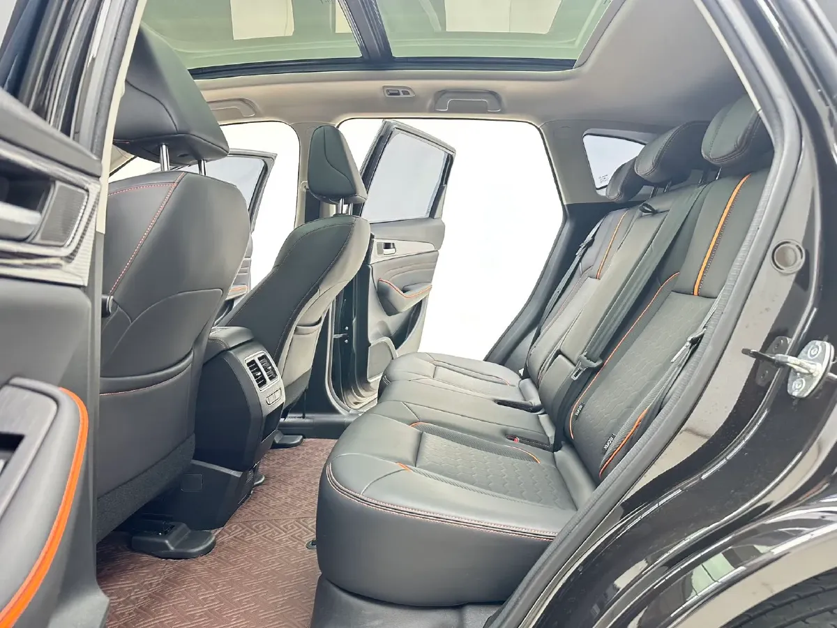 2021 Haval F7 2.0T 224HP L4 7DCT,autocango,china used car exporter,china ev exporter,chinese used car exporter,chinese used ev exporter