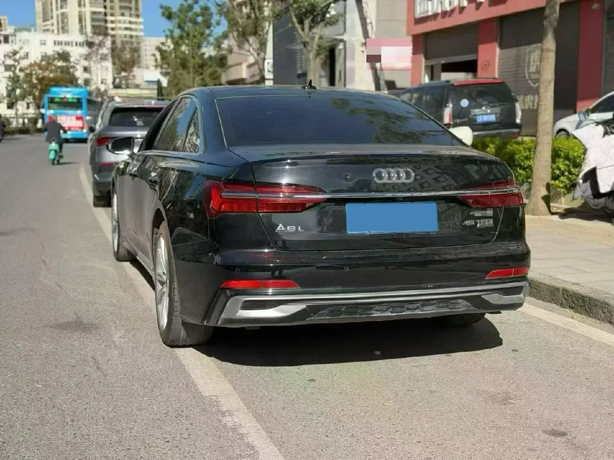 2023 Audi A6L 2.0T 245HP L4 7DCT,autocango,china used car exporter,china ev exporter,chinese used car exporter,chinese used ev exporter