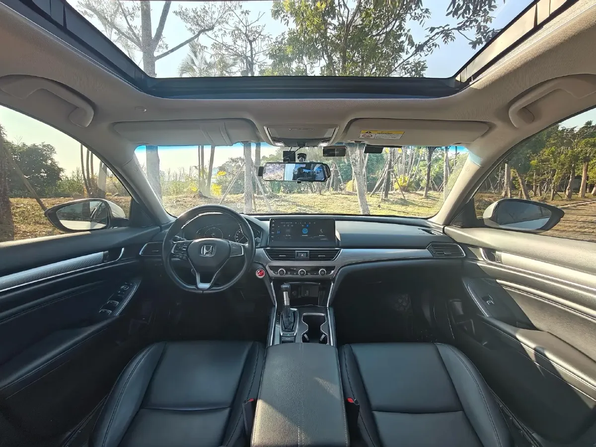 2022 Honda Accord 1.5T 194HP L4 CVT,autocango,china used car exporter,china ev exporter,chinese used car exporter,chinese used ev exporter