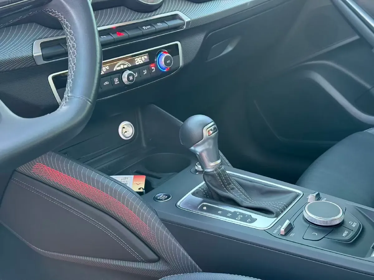 2022 Audi Q2L 1.4T 150HP L4 7DCT,autocango,china used car exporter,china ev exporter,chinese used car exporter,chinese used ev exporter