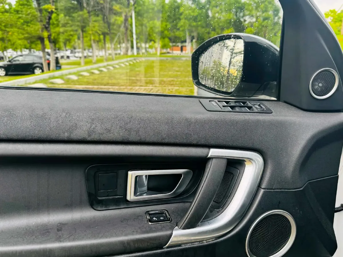 2018 Land Rover Discovery Sport 2.0T 241HP L4 9AT,autocango,china used car exporter,china ev exporter,chinese used car exporter,chinese used ev exporter