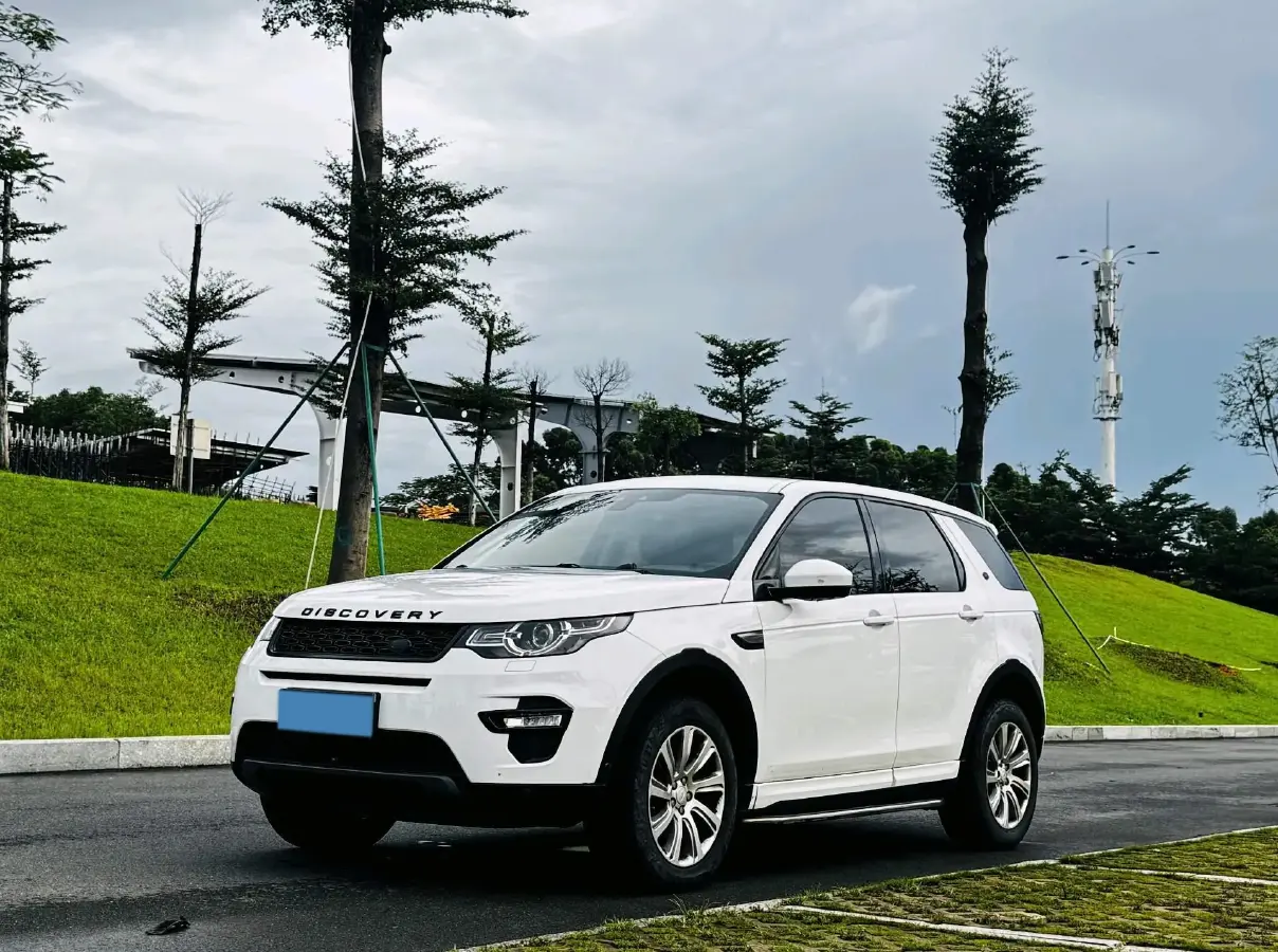 2018 Land Rover Discovery Sport 2.0T 241HP L4 9AT