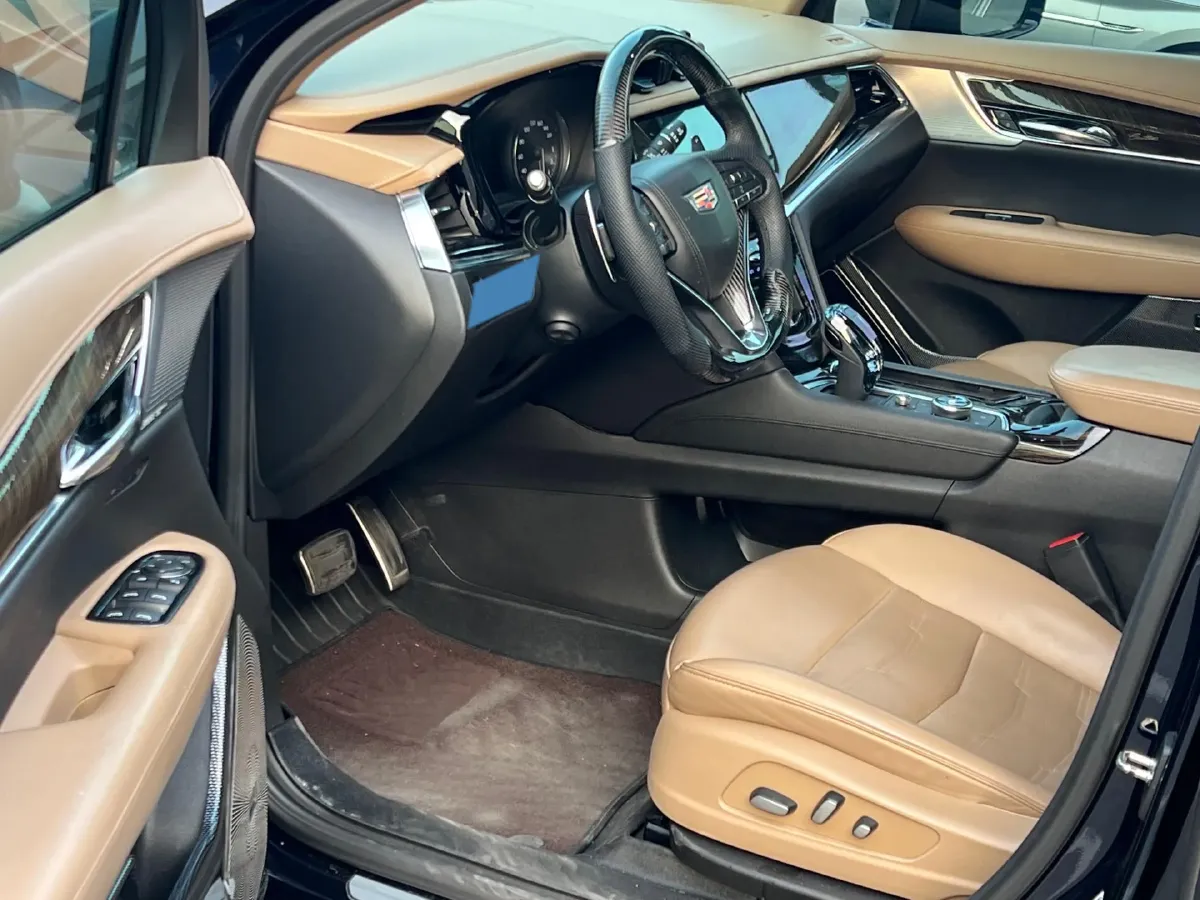 2021 Cadillac XT6 2.0T 237HP L4 9AT,autocango,china used car exporter,china ev exporter,chinese used car exporter,chinese used ev exporter