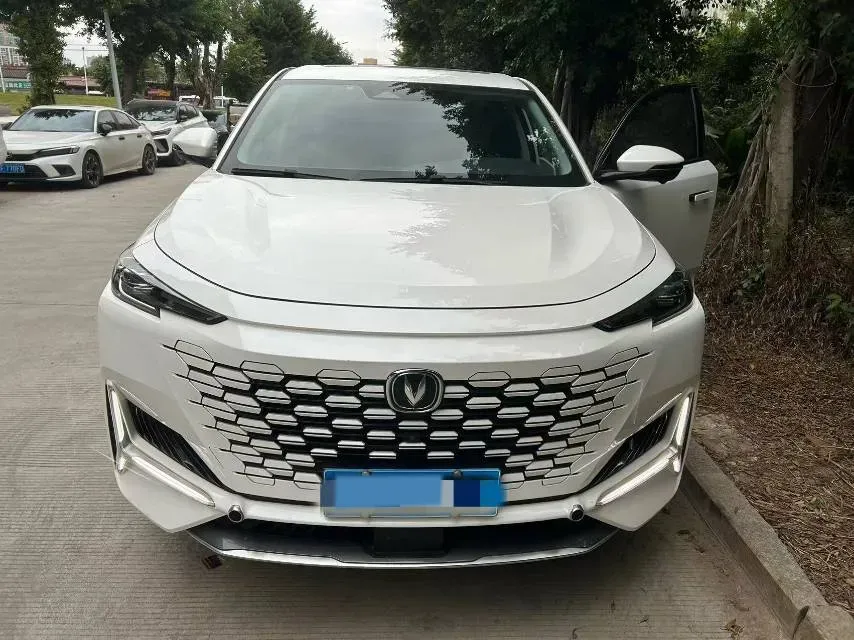 2021 ChangAn UNI-K 2.0T 233HP L4 8AT,autocango,china used car exporter,china ev exporter,chinese used car exporter,chinese used ev exporter