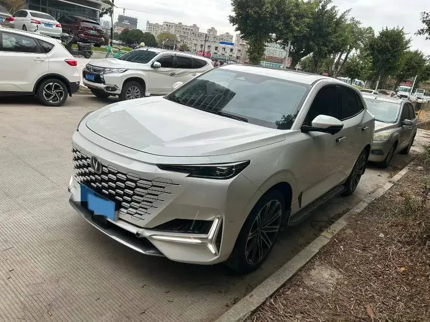 2021 ChangAn UNI-K 2.0T 233HP L4 8AT
