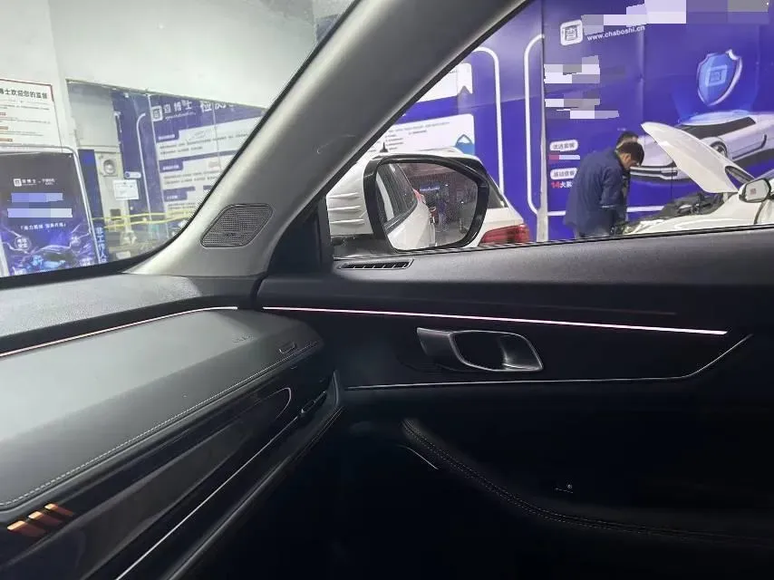 2021 ChangAn UNI-K 2.0T 233HP L4 8AT,autocango,china used car exporter,china ev exporter,chinese used car exporter,chinese used ev exporter