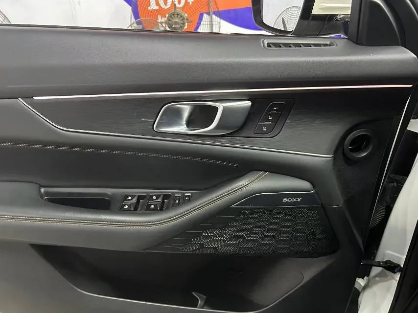 2021 ChangAn UNI-K 2.0T 233HP L4 8AT,autocango,china used car exporter,china ev exporter,chinese used car exporter,chinese used ev exporter