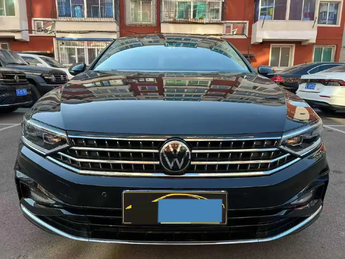 2023 Volkswagen Magotan 2.0T 186HP L4 7DCT,autocango,china used car exporter,china ev exporter,chinese used car exporter,chinese used ev exporter