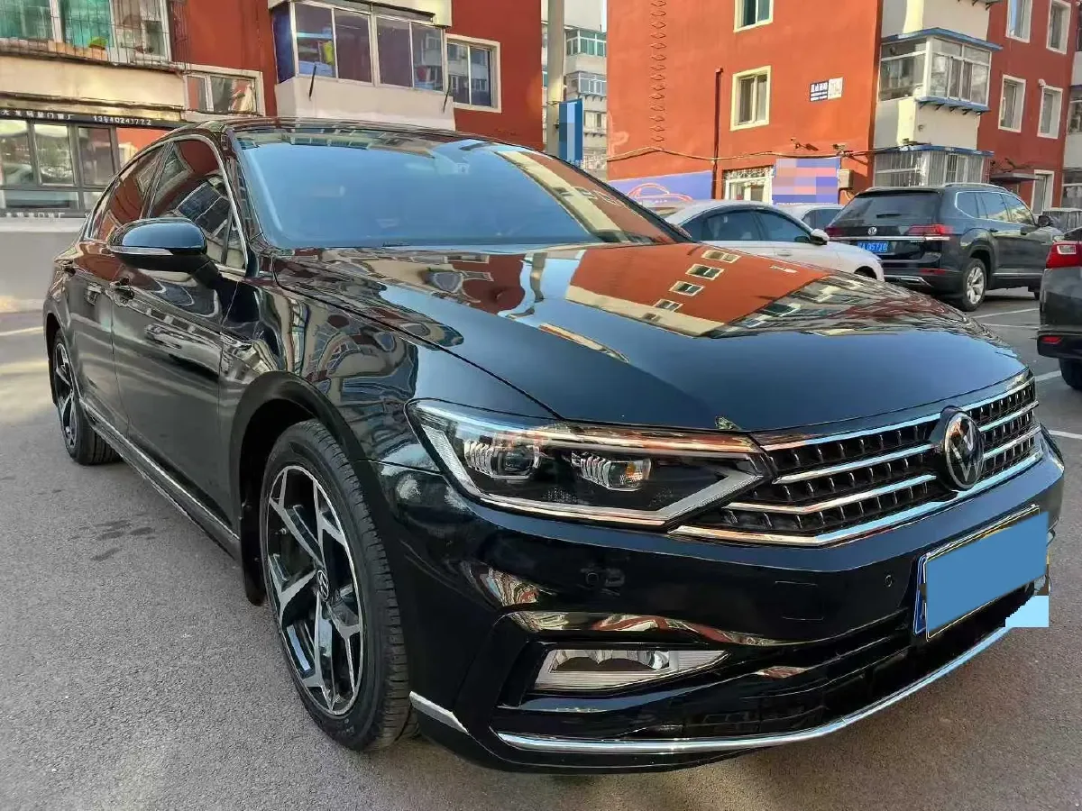 2023 Volkswagen Magotan 2.0T 186HP L4 7DCT,autocango,china used car exporter,china ev exporter,chinese used car exporter,chinese used ev exporter